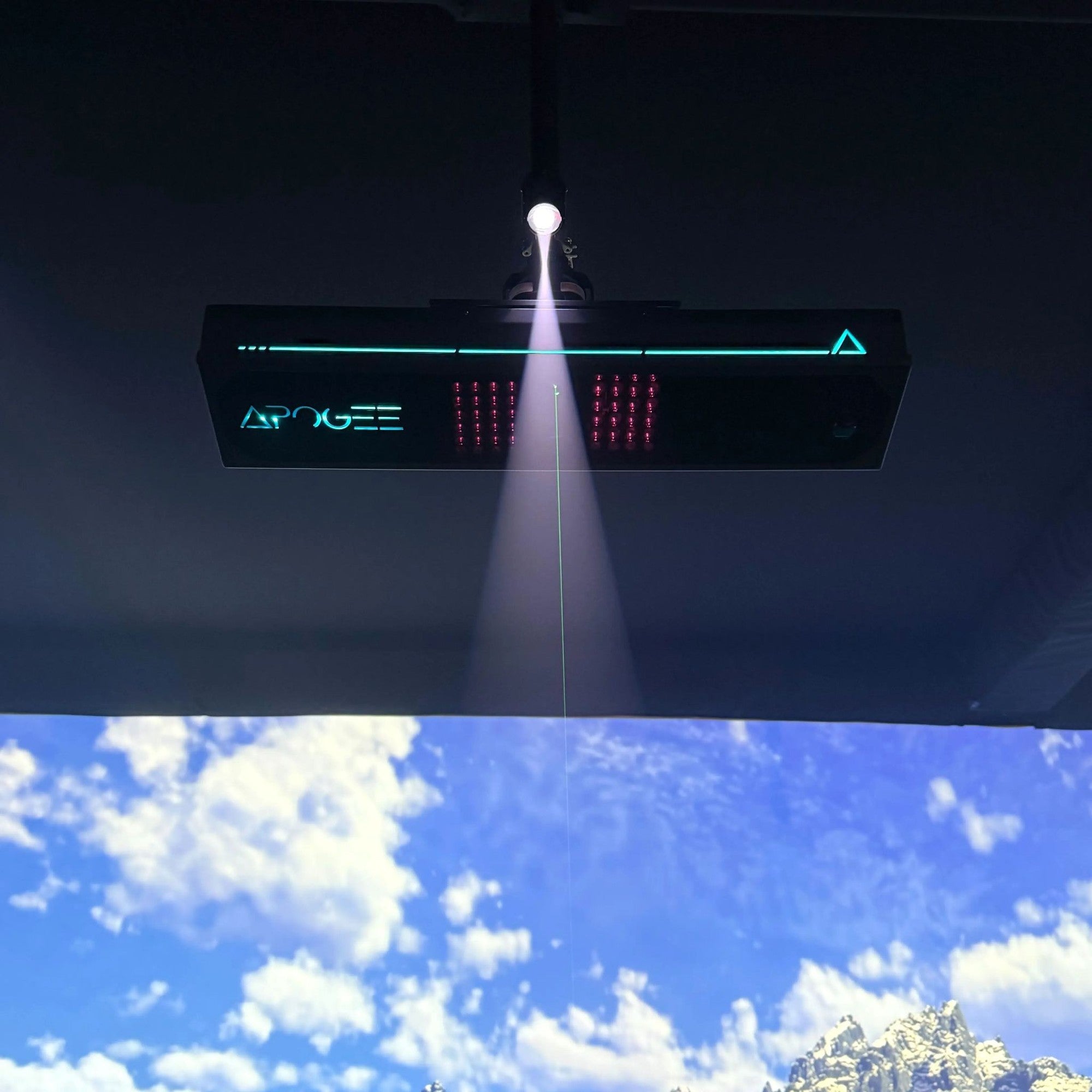 APOGEE by TruGolf ceiling-mounted launch monitor
